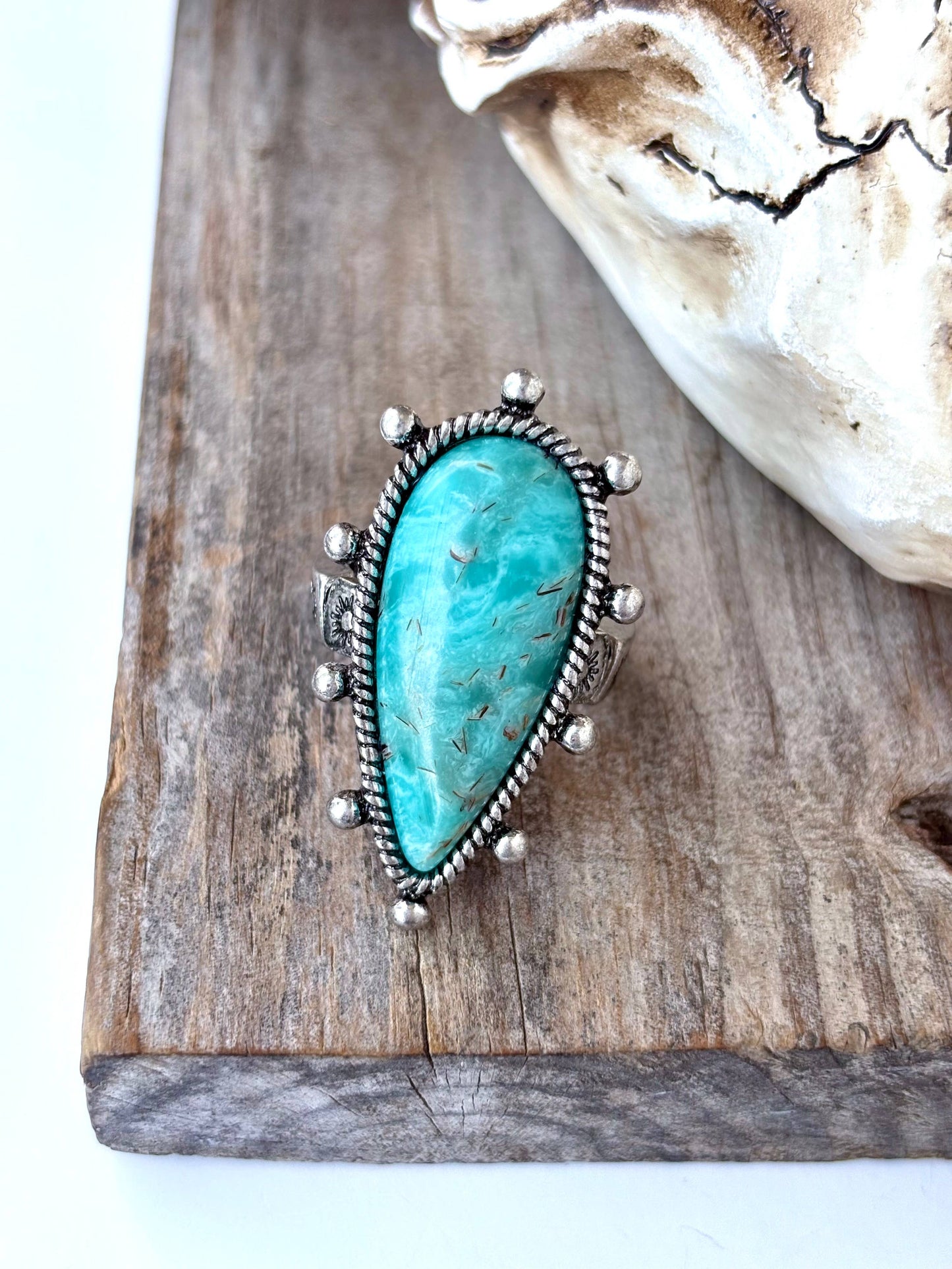 WESTERN STYLE TEARDROP TURQUOISE STONE STRECH RING: TURQUOISE - TEARDROP