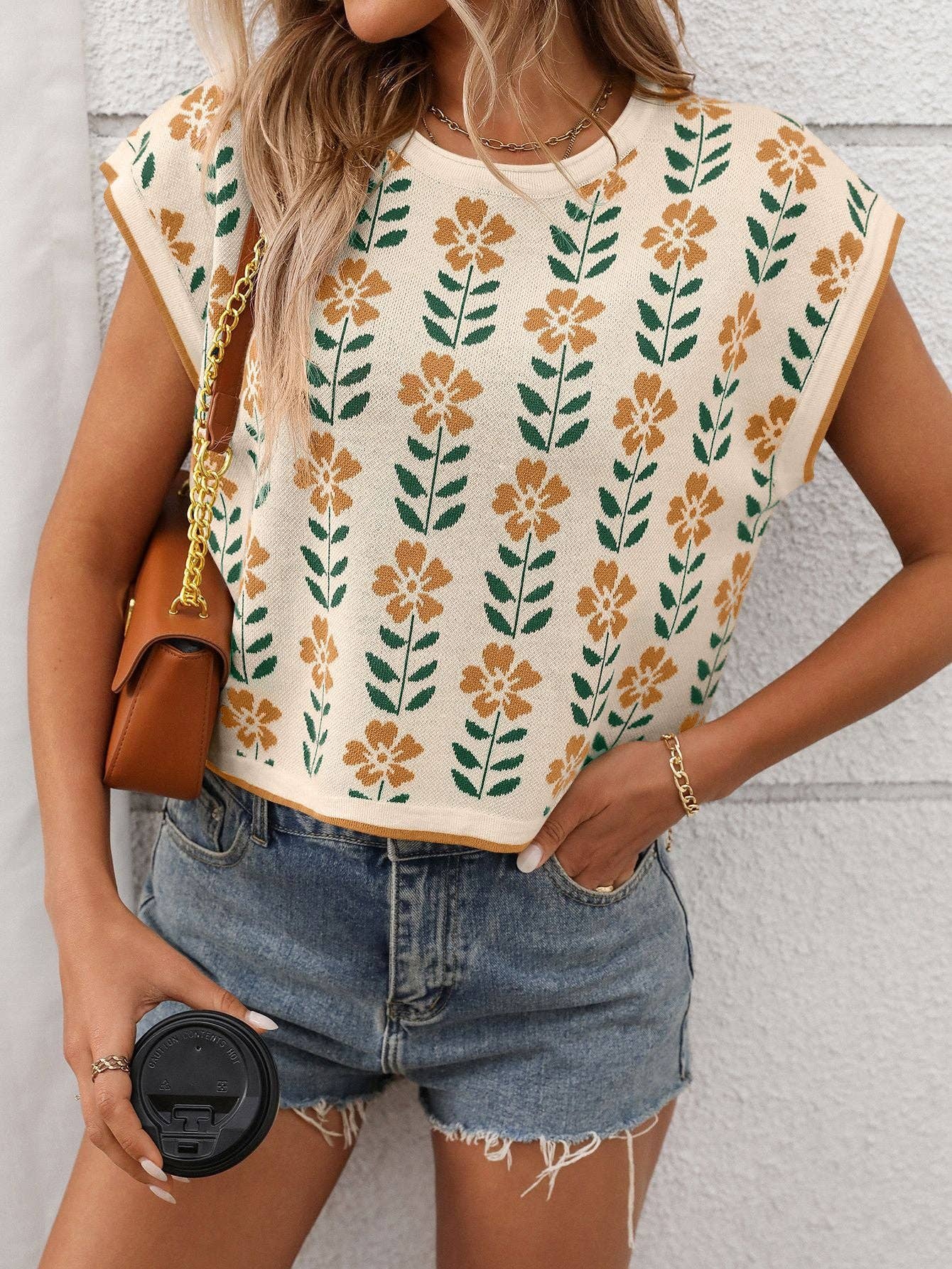 MD2 82-1 Retro Floral Knit Crop Top Short Sleeve Vintage Pullover Tee: Off-White