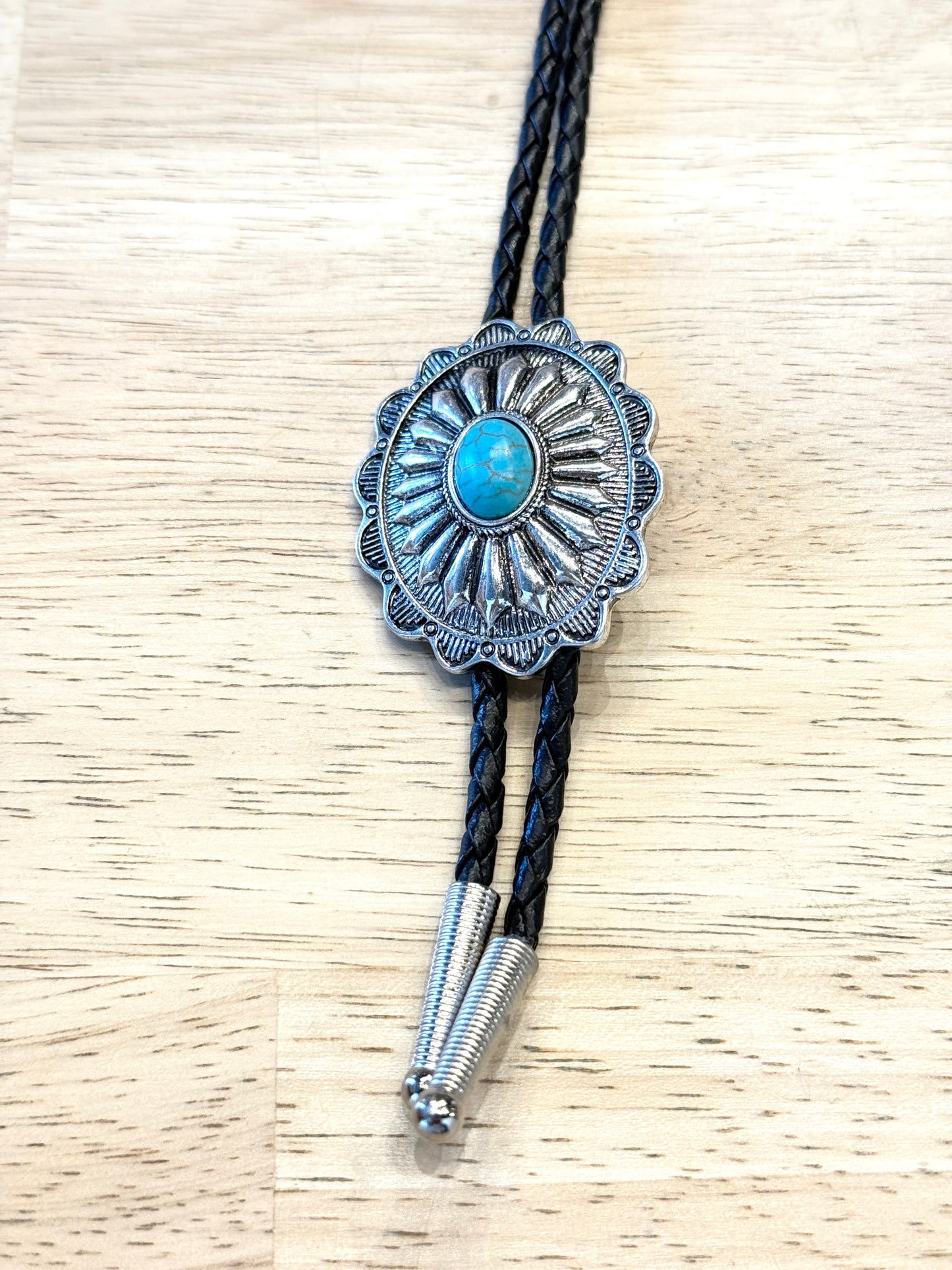 2002 BOLO OVAL SIL WITH TURQUOISE STONE