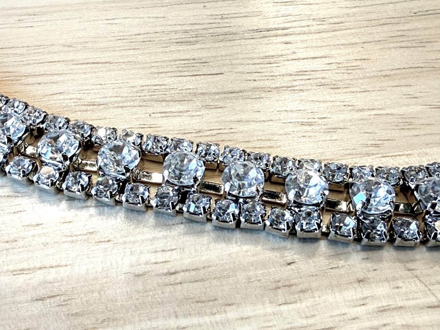HB61-6C CRYSTAL HATBAND 3 ROW