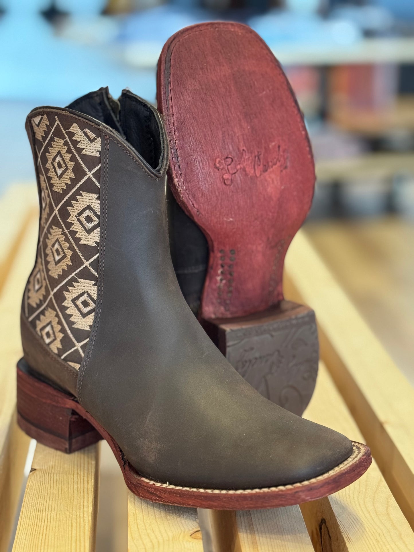 BOTIN ZARAPE DAMA CANELO CRAZY HORSE CHOCO EE