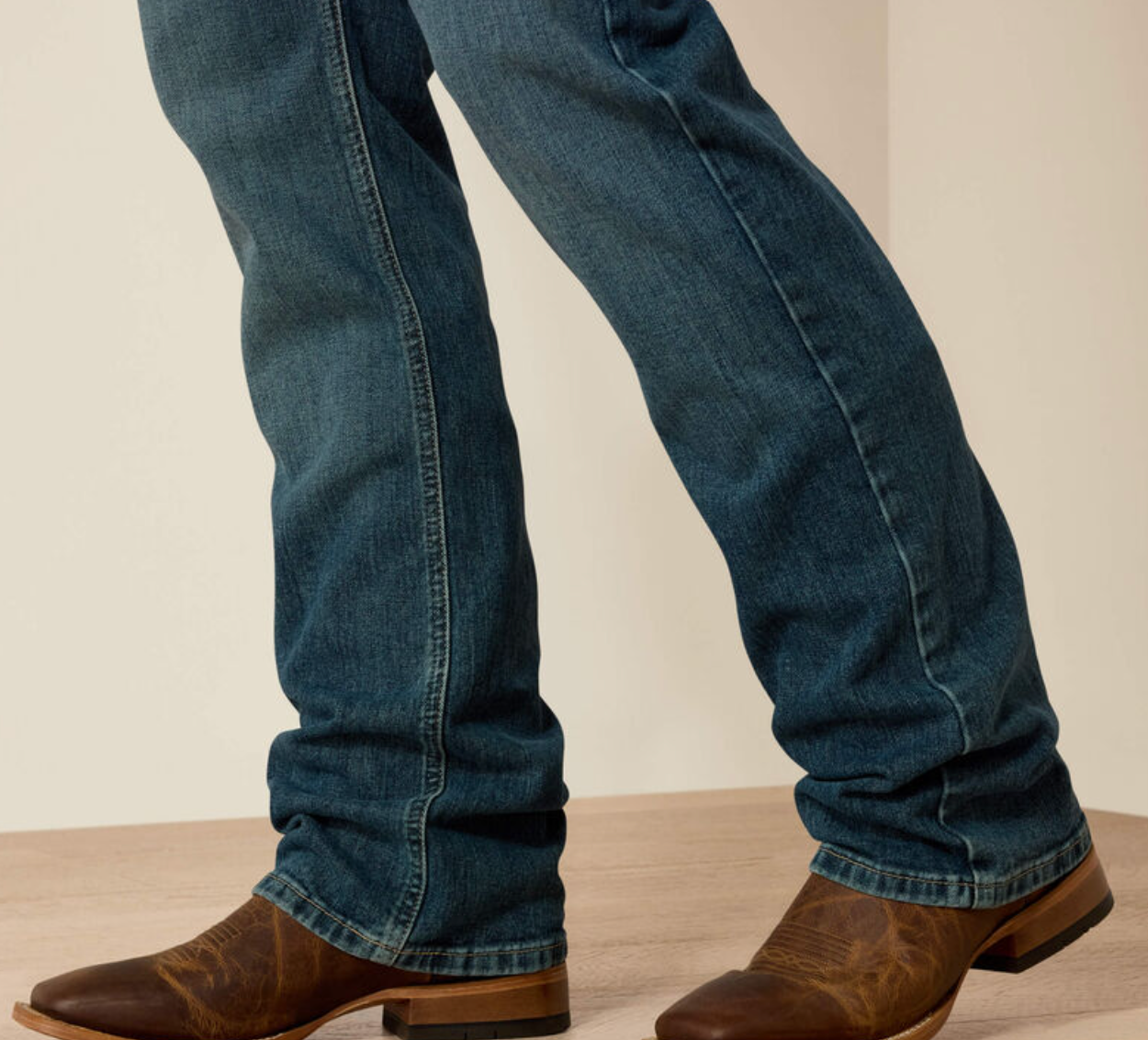 10022674 ARIAT M4 LEGACY STRETCH BOOT CUT JEANS- FREEMAN