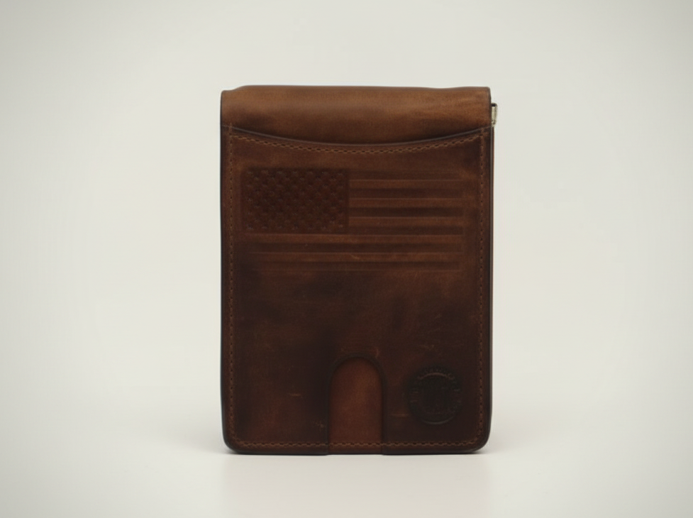 A3546002 ARIAT BIFOLD MONEY CLIP USA FLAG SHIELD LOGO BROWN
