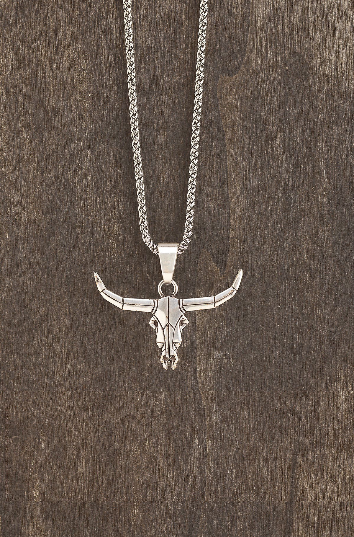 32177 M&F WESTERN PRODUCTS TWISTER GEOMETRIC SKULL 24 INCH NECKLACE