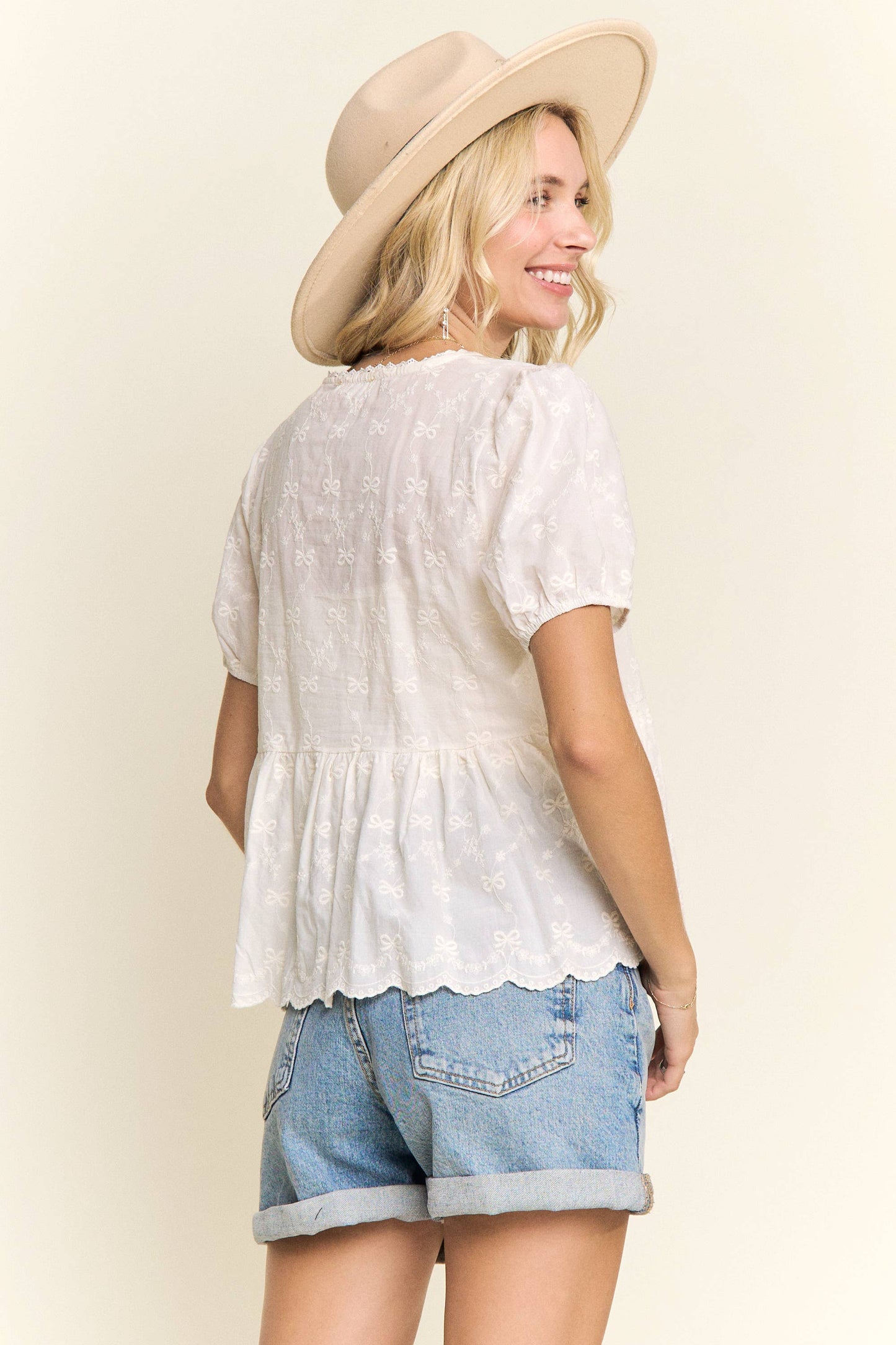 BOHO CHIC EMBROIDERED BUTTON DOWN TOP: WHITE