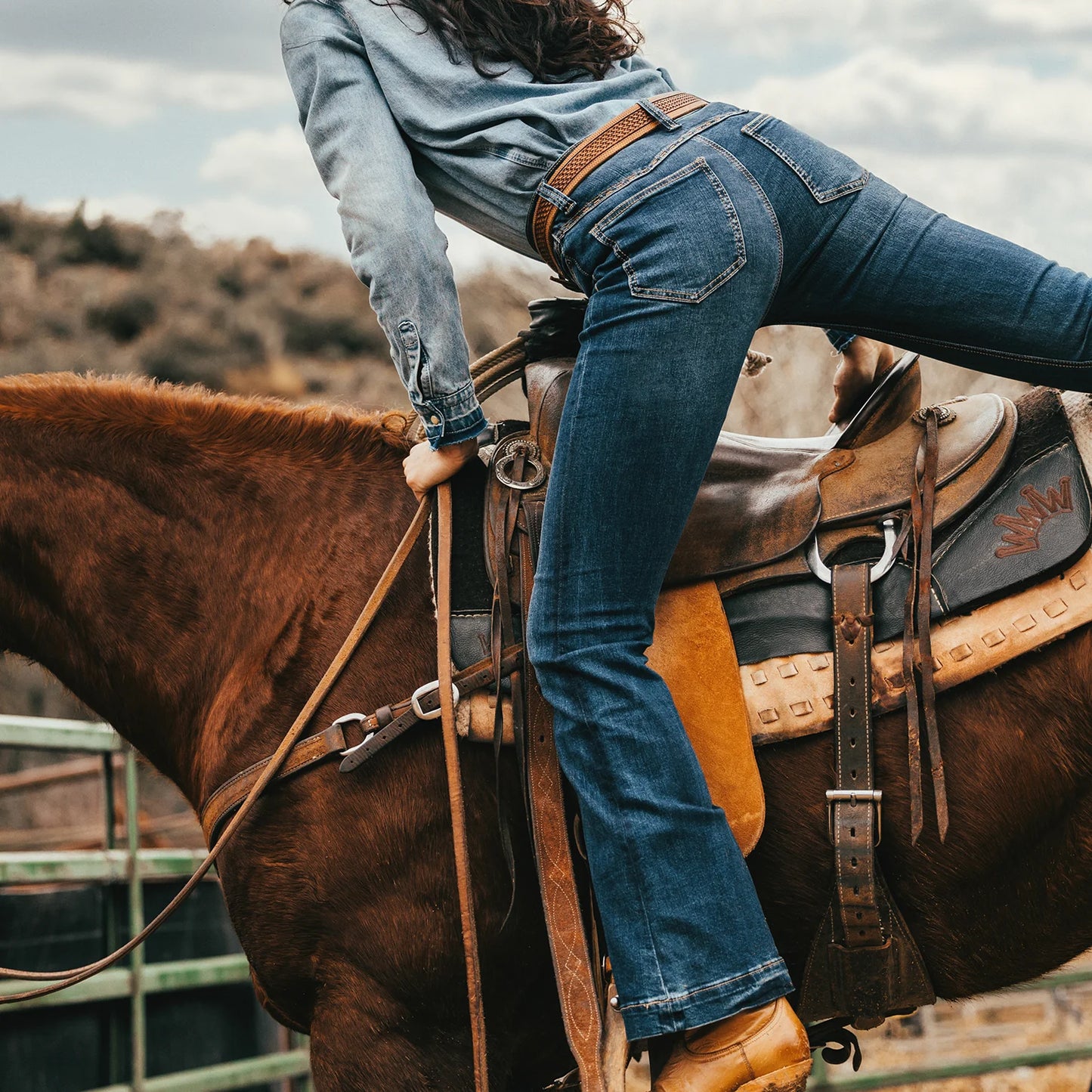 11-054-0921-2407 STETSON BU 921 HIGH RISE FLARE JEANS