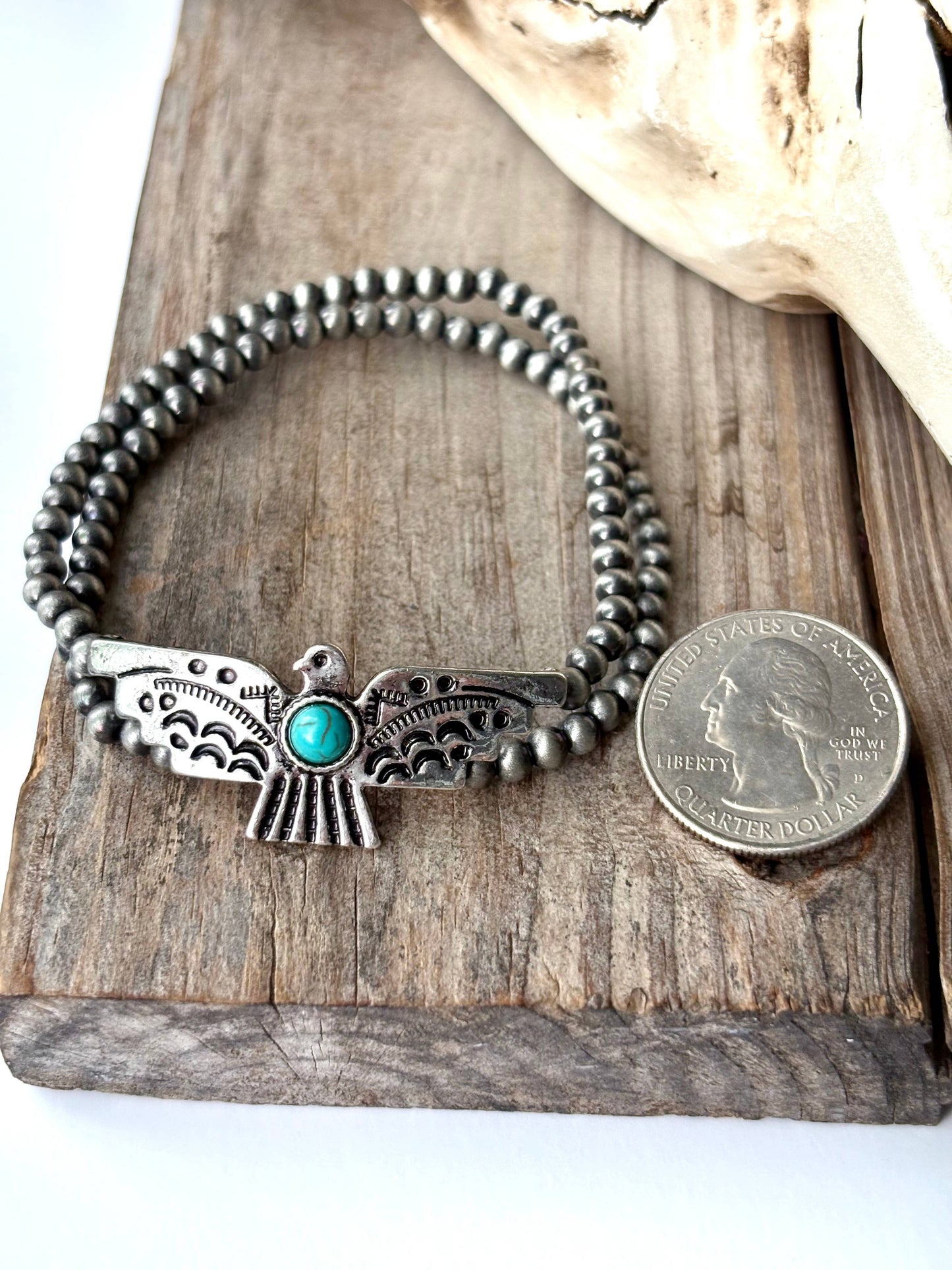 Western Thunderbird Navajo Pearl Bead Stretch Bracelet: Silver