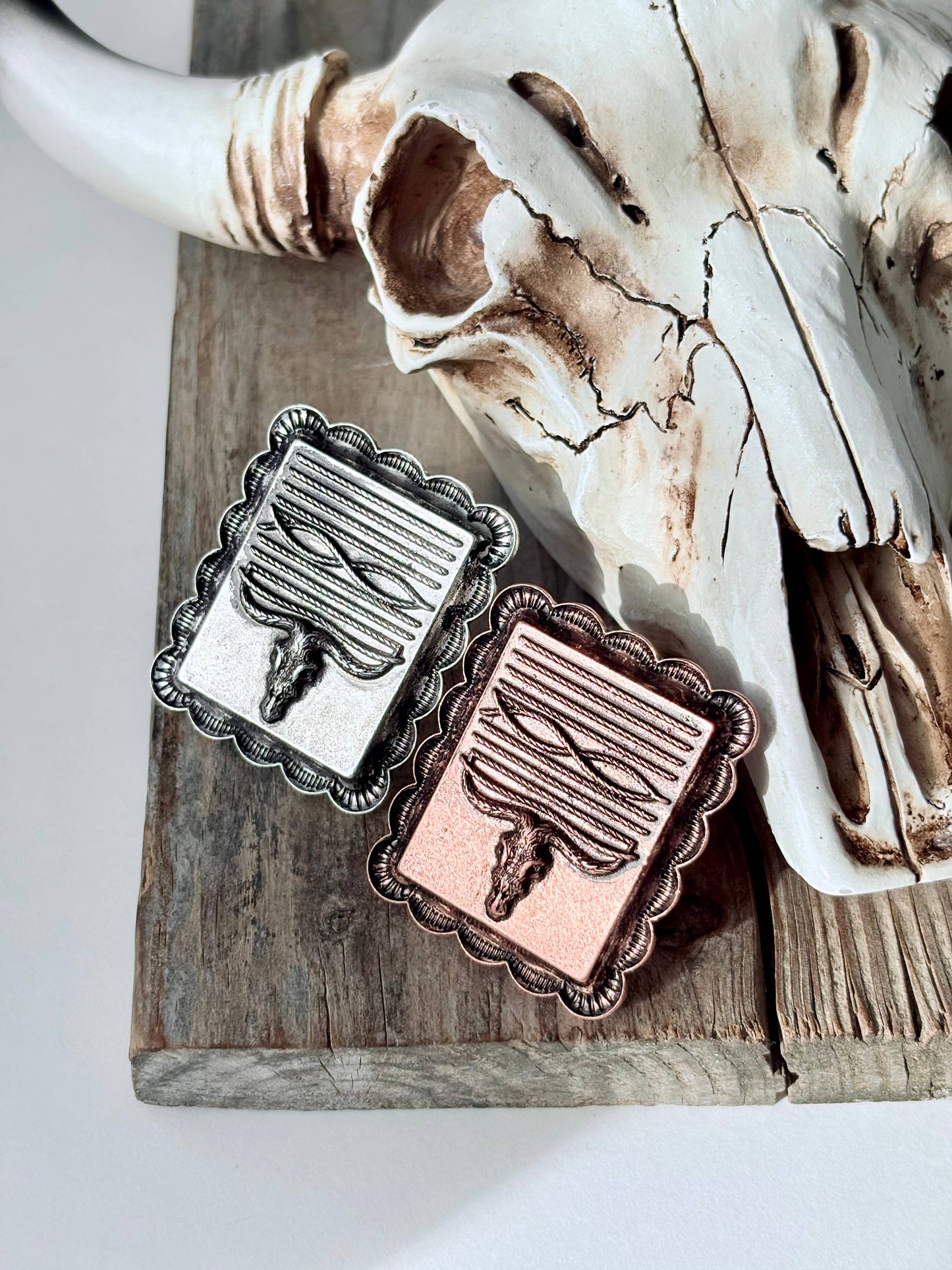 Western Style Steerhead Stitch Rectangular Pendant Cuff Ring: Silver