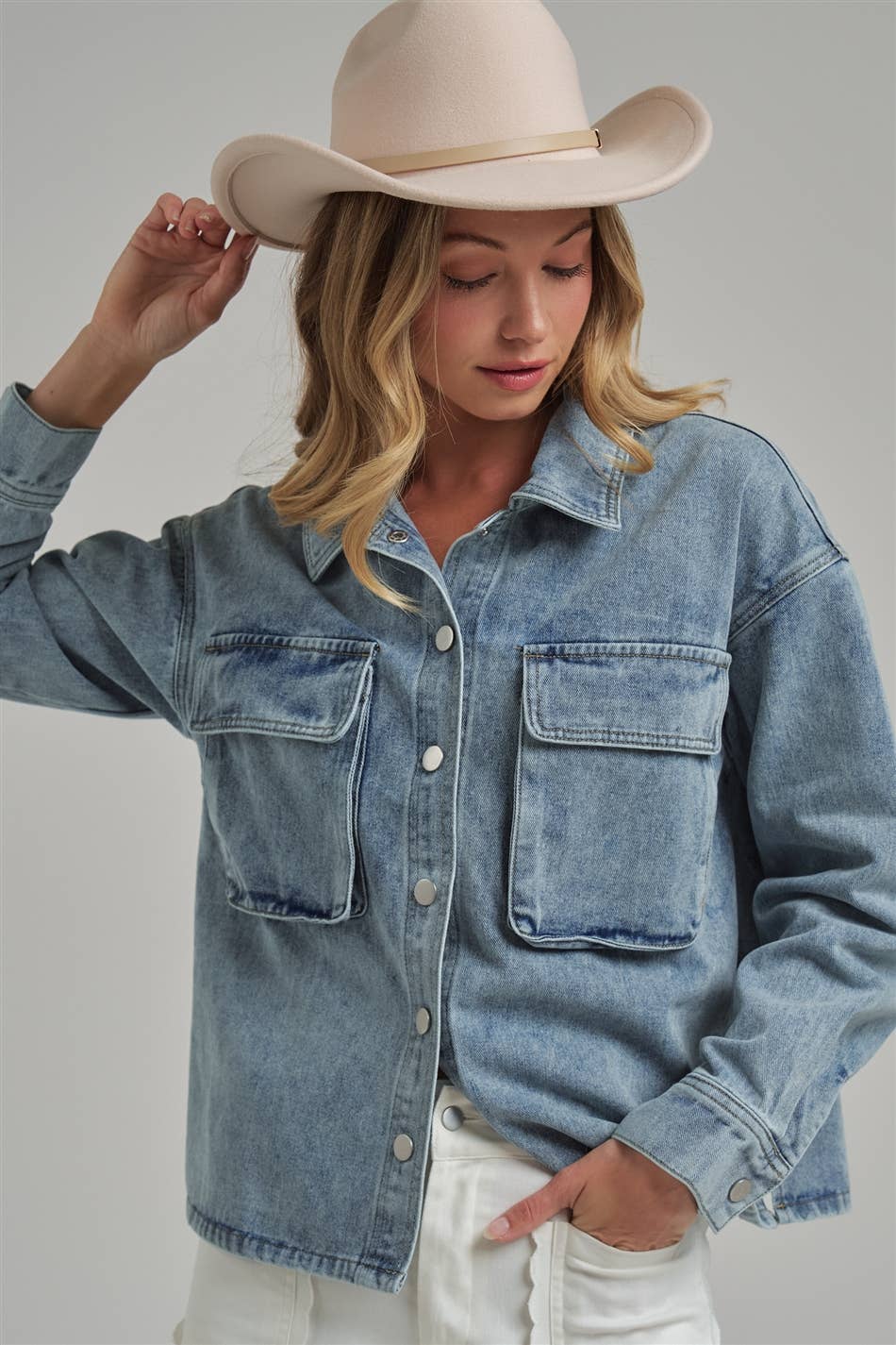 VINTAGE WASHED DENIM SHACKET WITH 3D FRONT POCKETS: DENIM