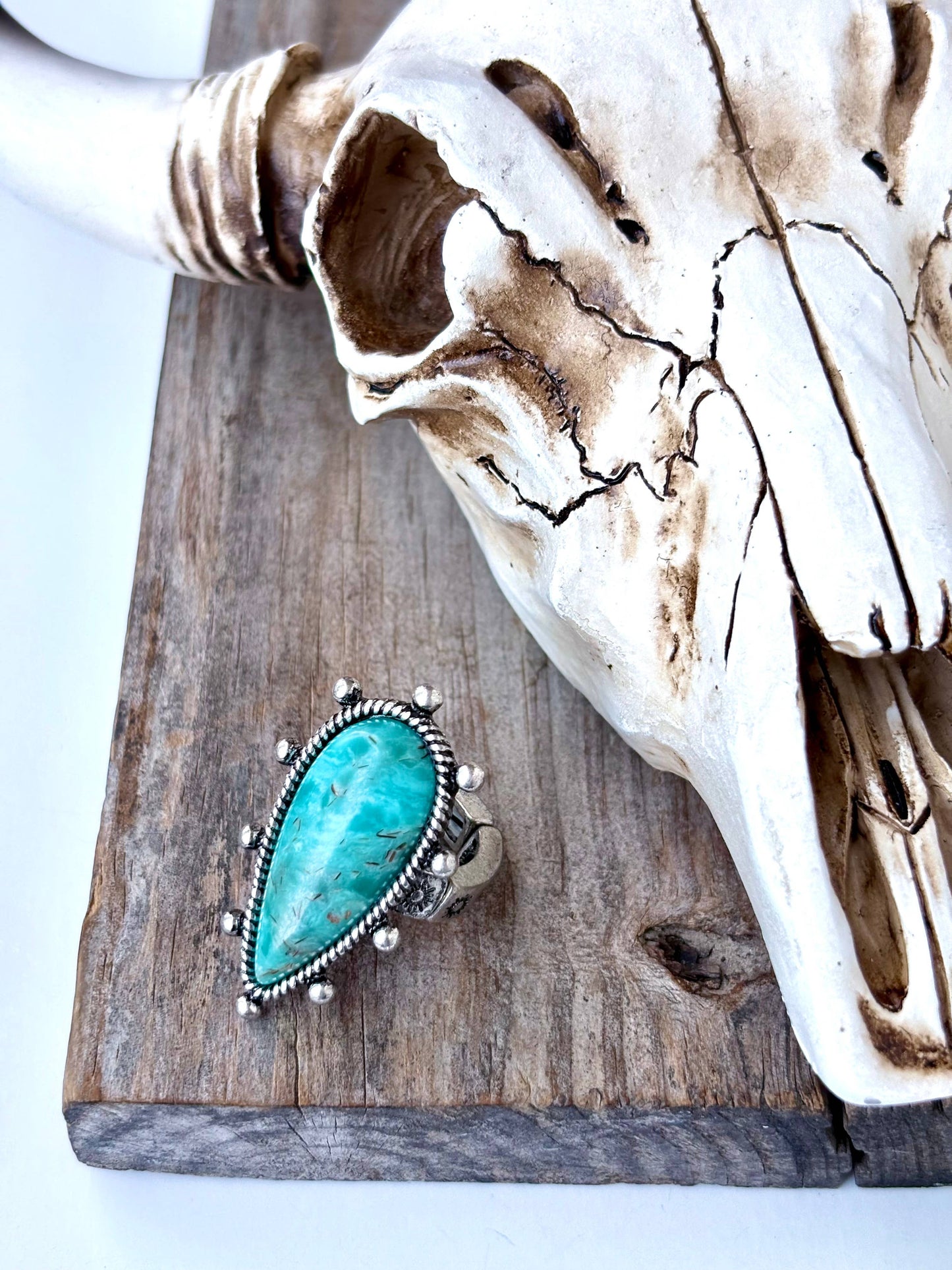 WESTERN STYLE TEARDROP TURQUOISE STONE STRECH RING: TURQUOISE - TEARDROP