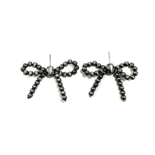 WESTERN NAVAJO PEALR RIBBON EARRINGS: Silver