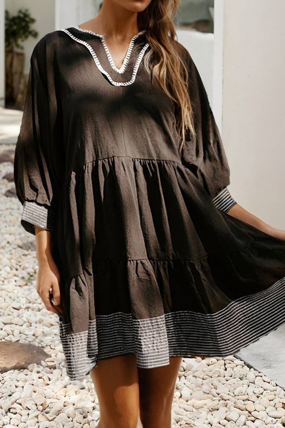 LD6126059-P609 LDC Contrast Stitched V Neck 3/4 Sleeve Swingy Mini Dress: Jungle Green