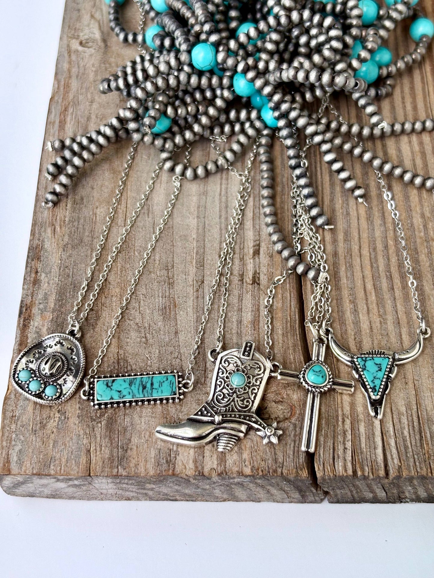 2 LAYER WESTERN STYLE COQUETTE BOW & PENDANT NECKLACE: BAR