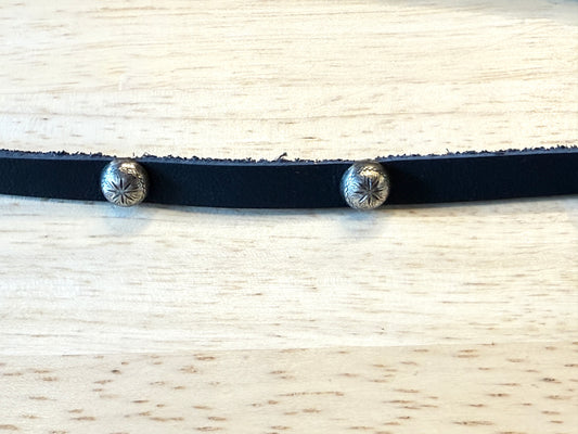 HB02-3 BLACK LEATHER HATBAND WITH CONCHOS