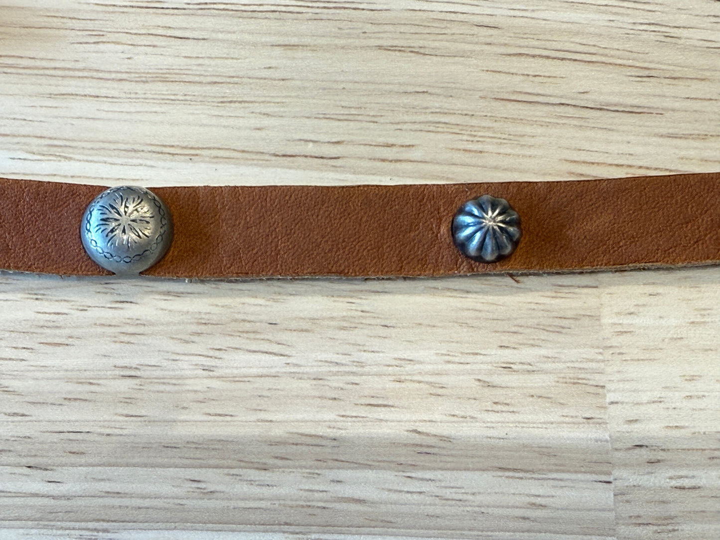 HB02-5 HONEY LEATHER HATBAND WITH DOME CONCHOS