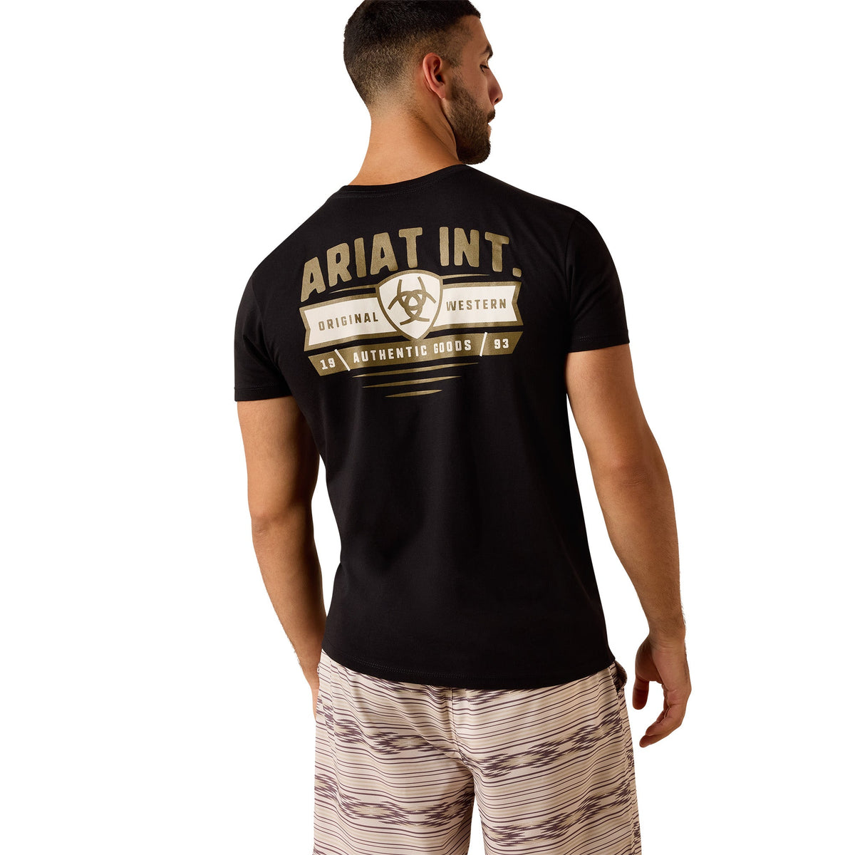 10073958 ARIAT MEN'S BANNER BADGE SHORT SLEEVE T-SHIRT - BLACK
