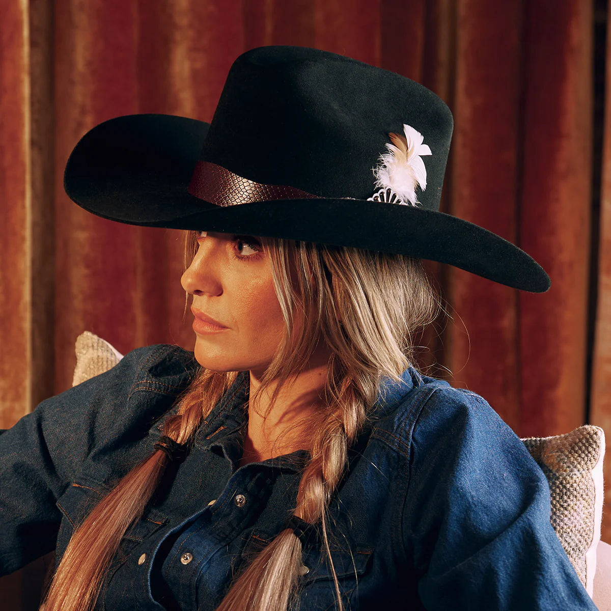 SADDLE UP COWGIRL HAT