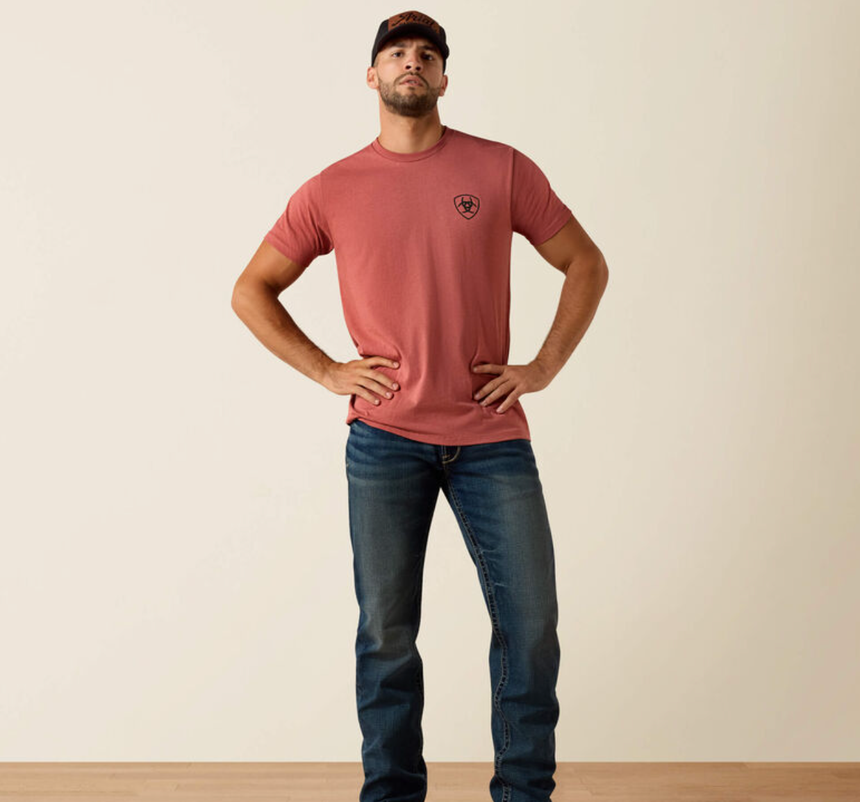 10073957 ARIAT MENS BANNER BADGE T-SHIRT- RED CLAY HEATHER