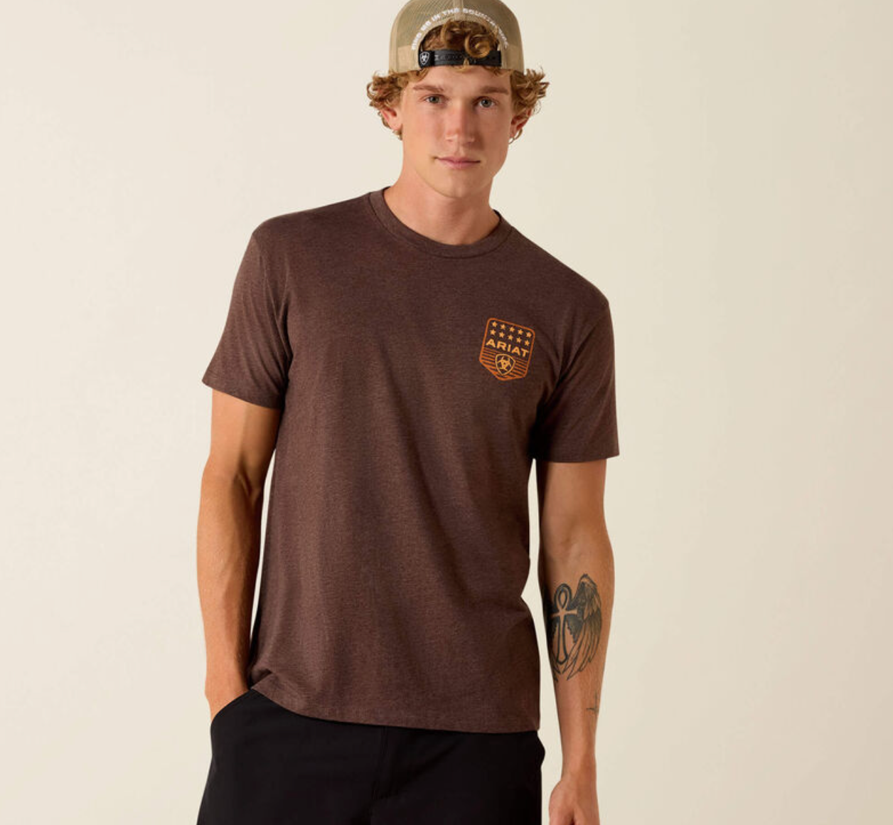 10073963 ARIAT MENS STRIPE PATRIOTIC BADGE T-SHIRT- BROWN HEATHER