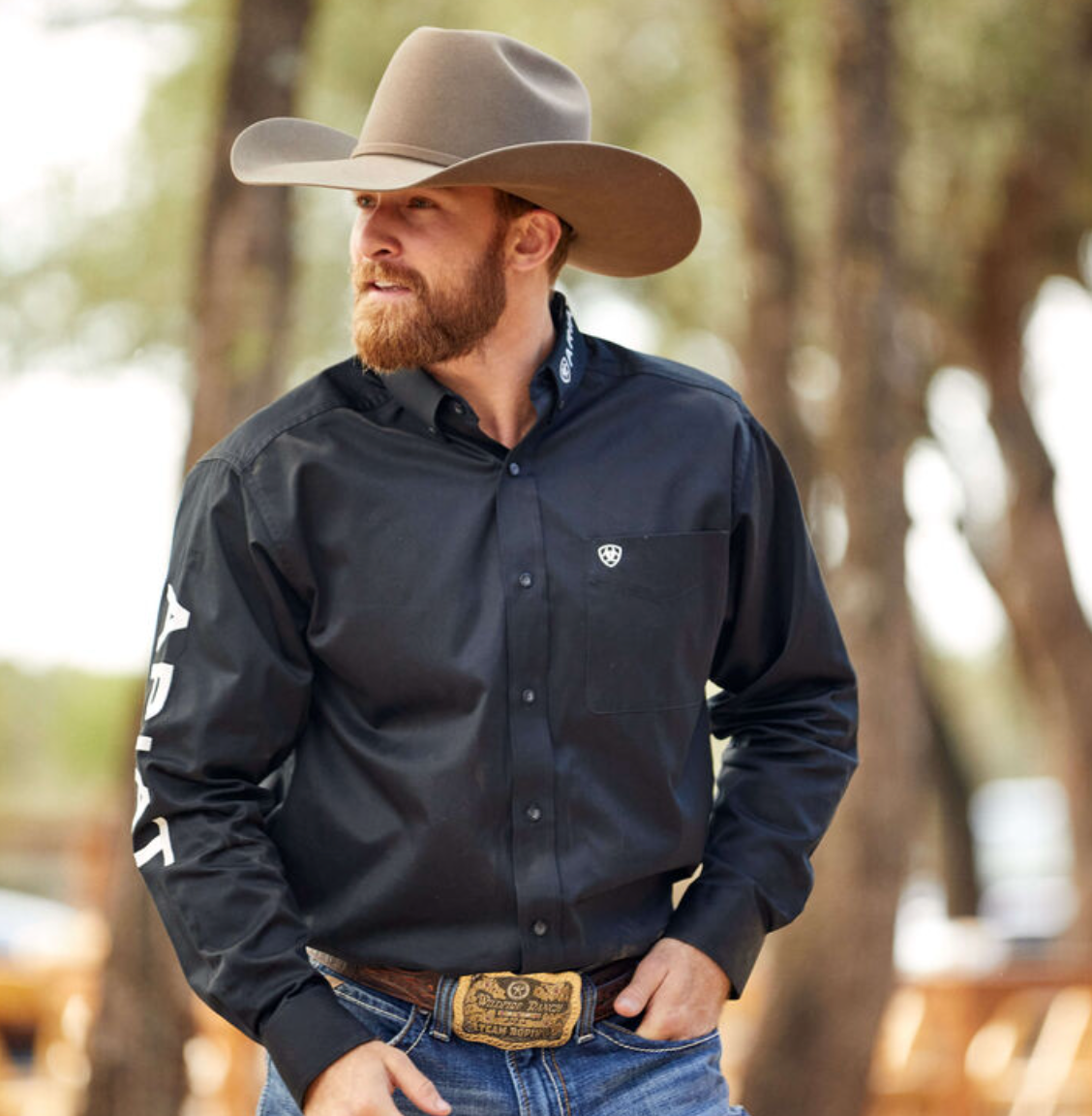 10017497 ARIAT MENS TEAM LOGO TWILL CLASSIC FIT LONG SLEEVE SHIRT- BLACK AND WHITE