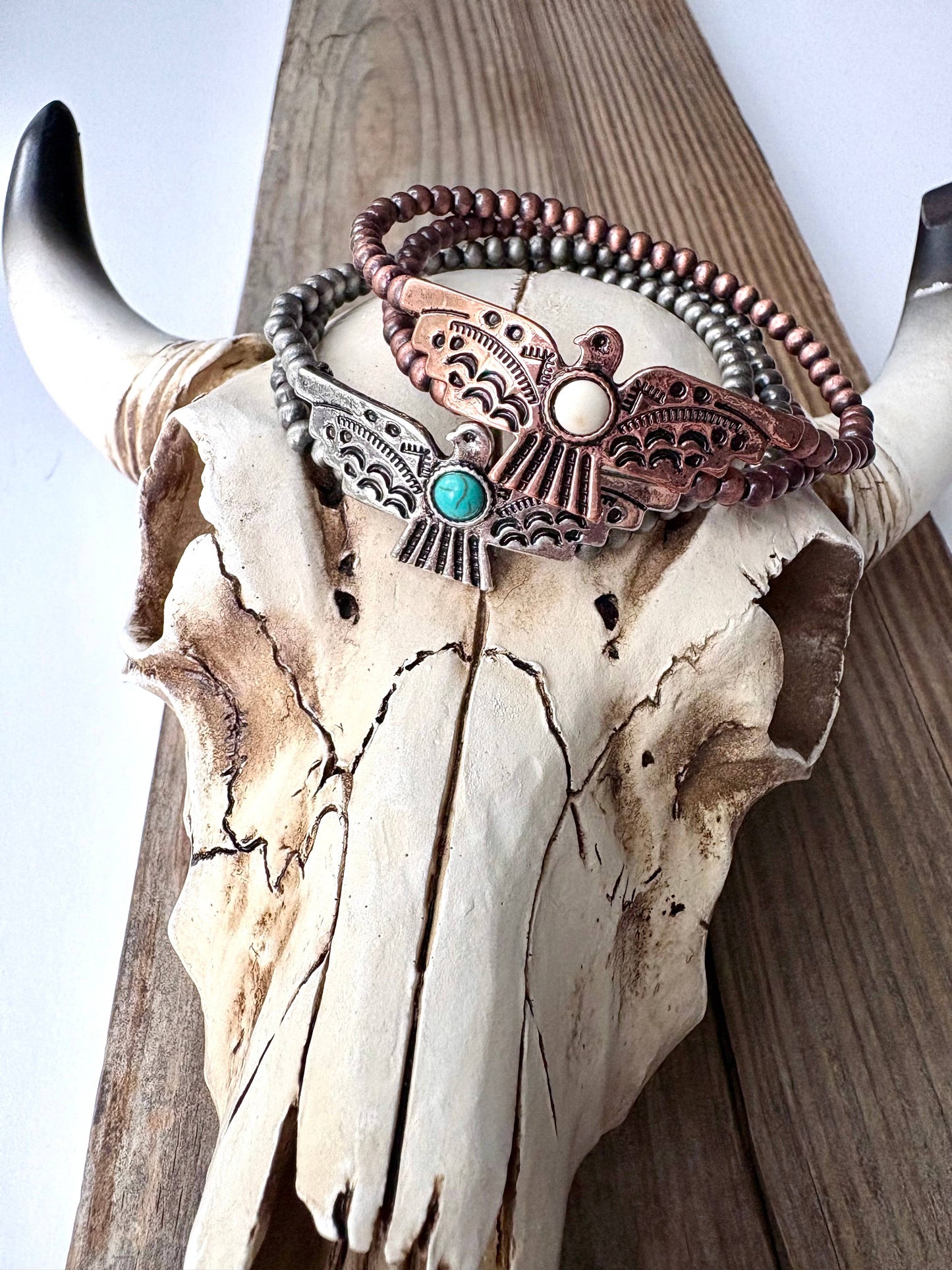 Western Thunderbird Navajo Pearl Bead Stretch Bracelet: Silver