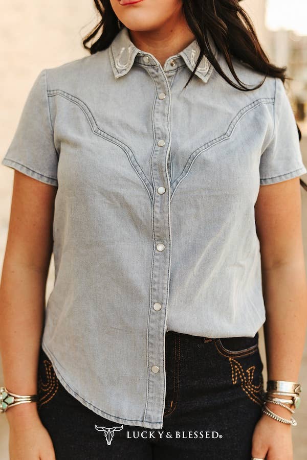 Light Wash Stretch Denim Pearl Snap Horse Shoe Top