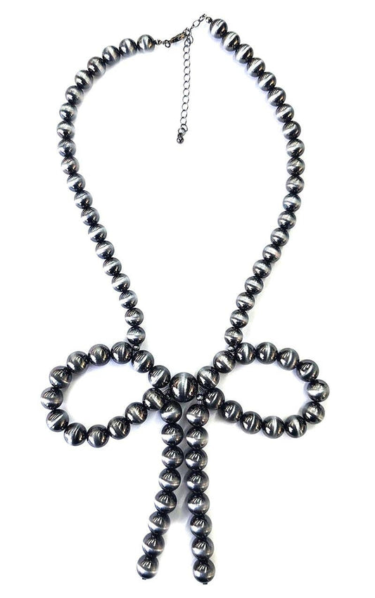 WESTERN NAVAJO PEARL RIBBON NECKLACE: SILVER